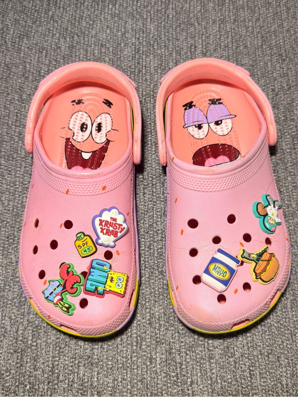 Crocs x Spongebob Patrick Classic Clogs size Men 4/ Women 6 unisex